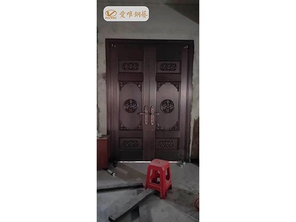 新中式銅門(mén)掉油漆的原因及解決方法
